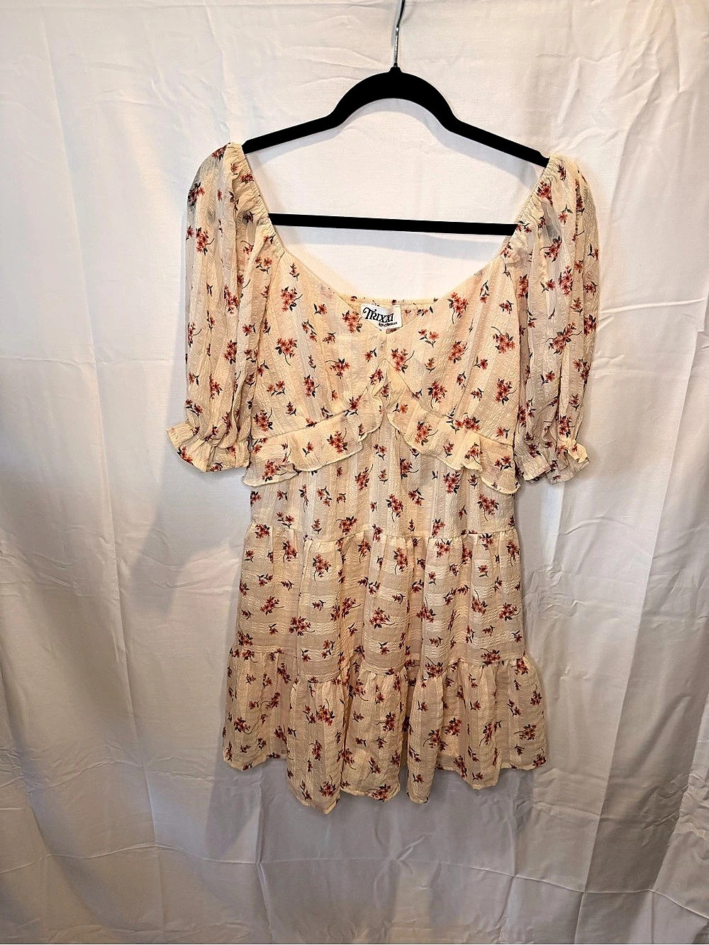 Trixxi Floral Mini Dress in Cream & Red Size Small